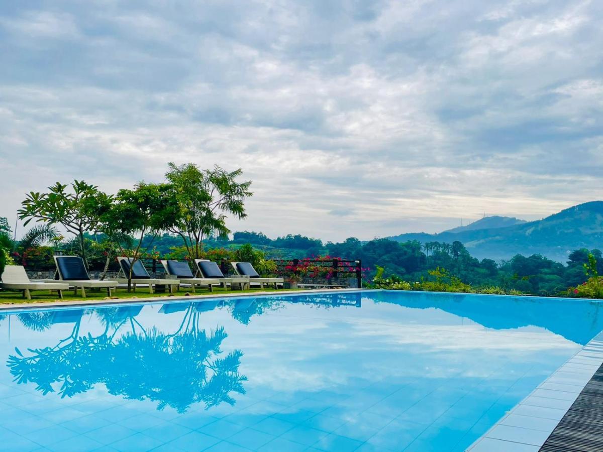Elegant Hotel Kandy Eksteriør bilde