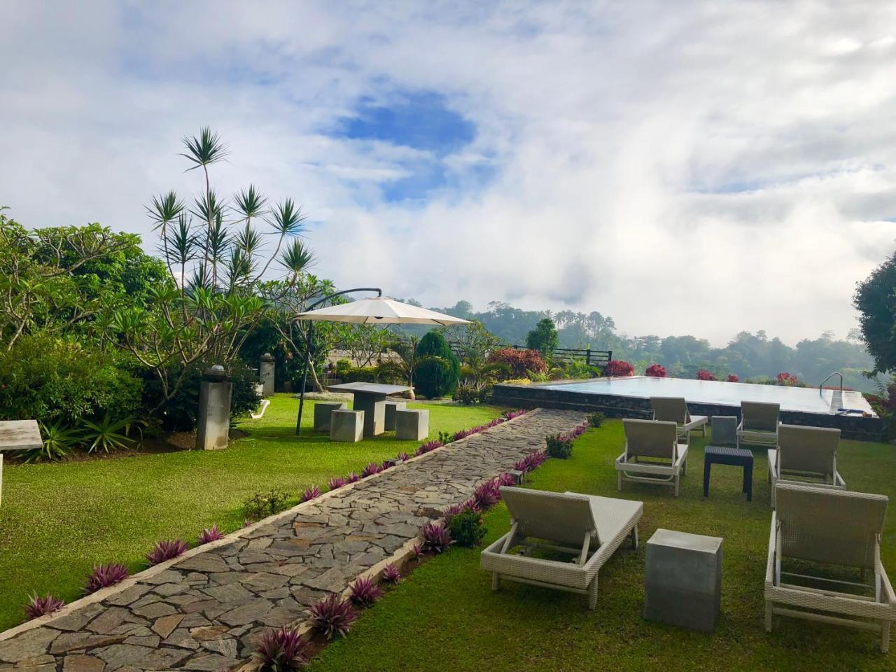 Elegant Hotel Kandy Eksteriør bilde